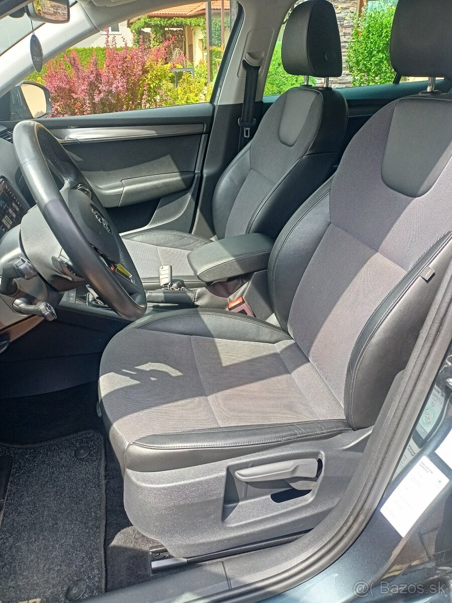 Škoda Octavia 2.0TDI DSG Style - 9