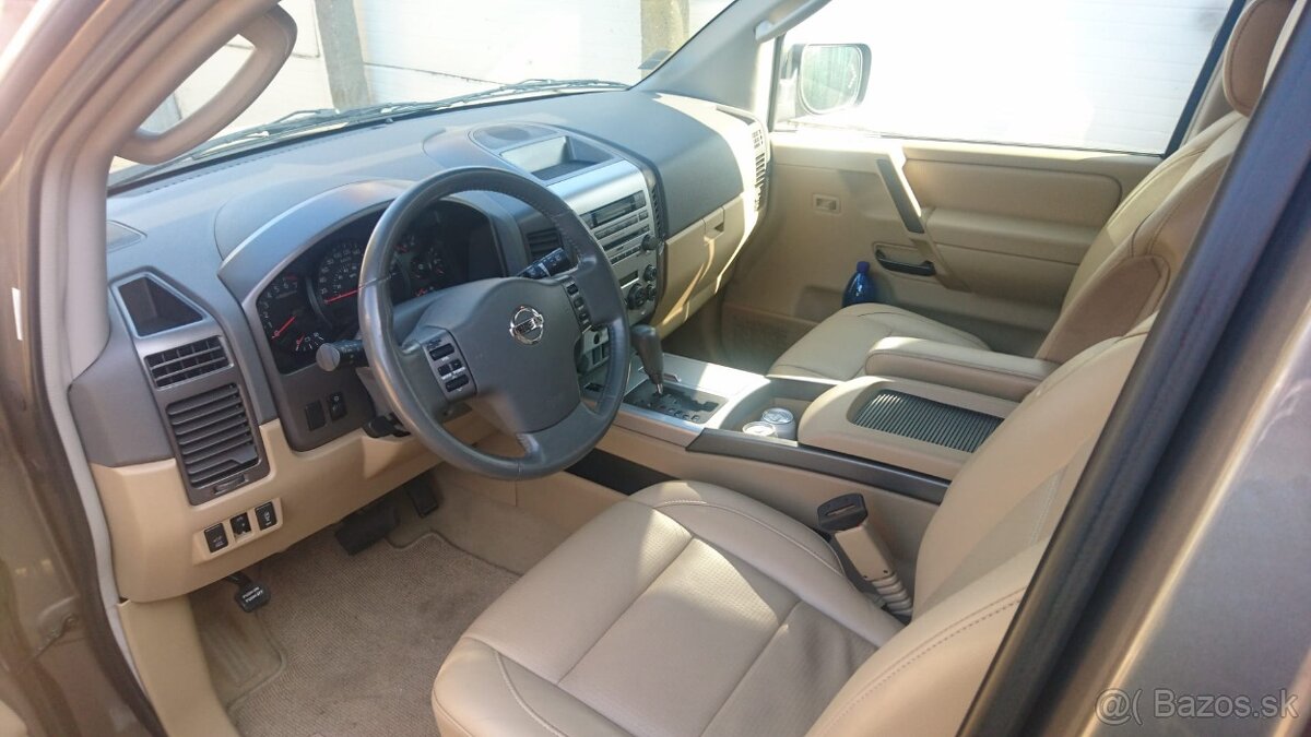 Nissan Armada veľké SUV - 9