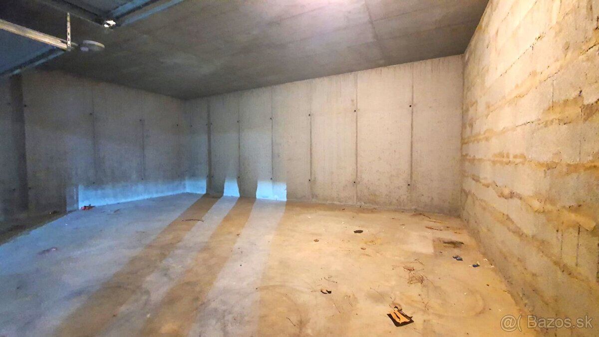 VÝHODNÁ PONUKA: Predaj 2-GARÁŽ, v novostavbe projektu Panóns - 9