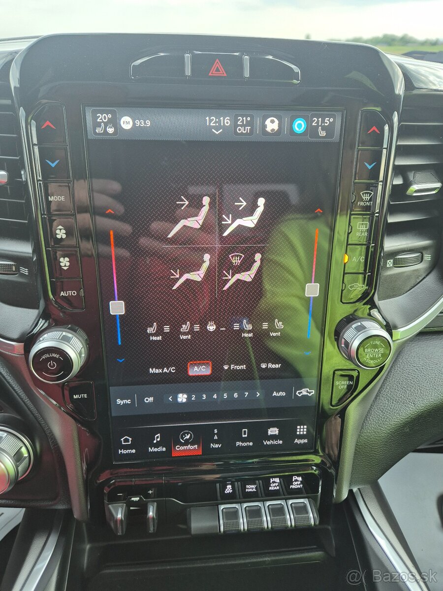 DODGE RAM 5,7 HEMI BLACK WIDOW 39 000km odpočet DPH - 9