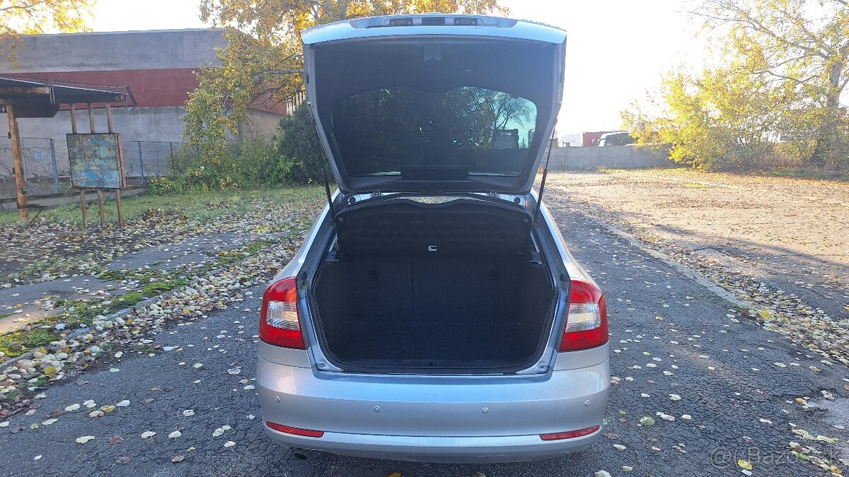 ŠKODA OCTAVIA 1.6 TDI.SEDAN - 9