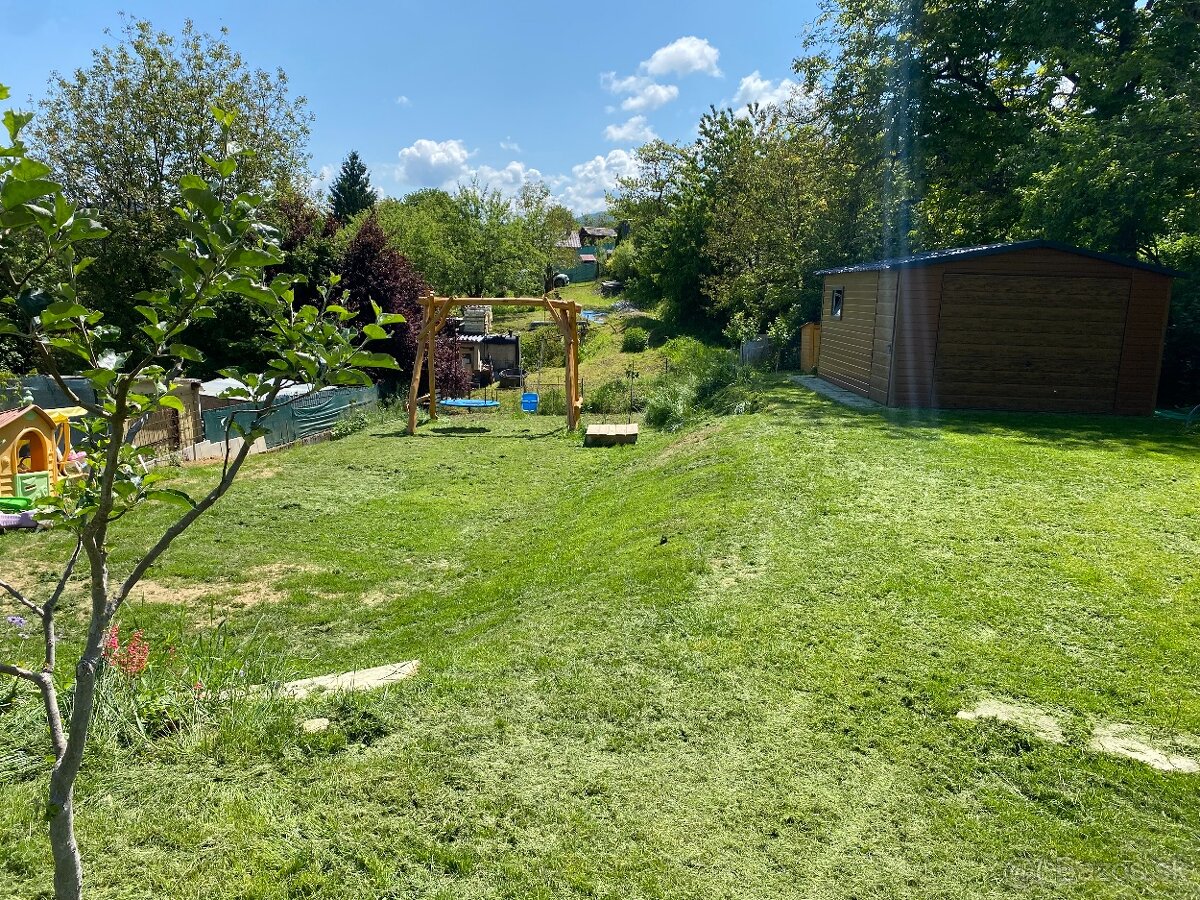 ZNÍŽENÁ CENA ZAHRADKA PB - 752m2 - 9