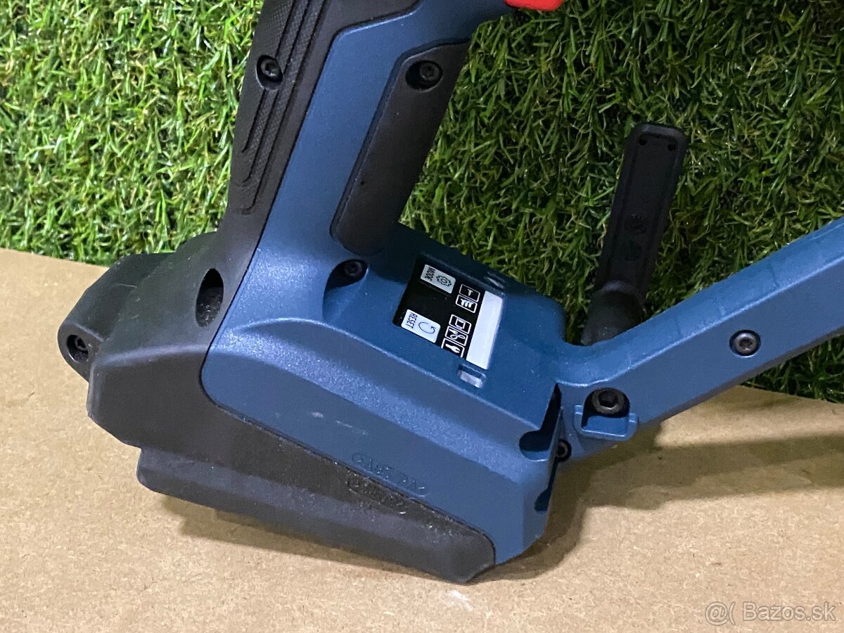 BOSCH GNH 18V-50 M PROFESSIONAL Akumulátorová klincovačka - 9