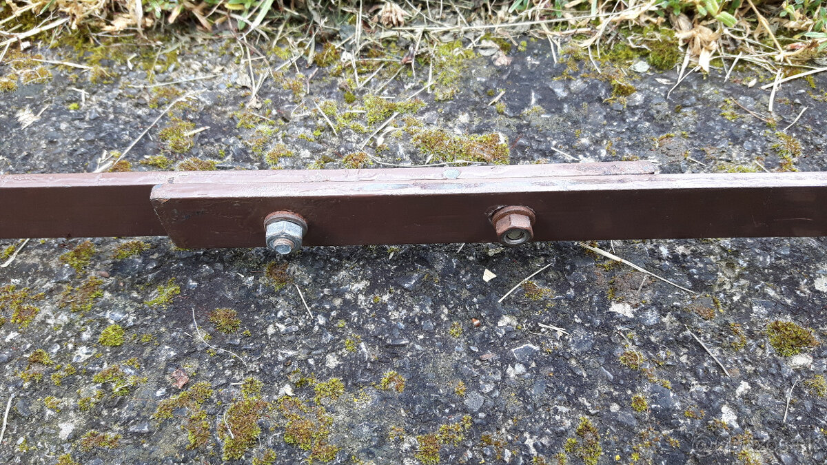 železné držiaky na kvetináče - 9