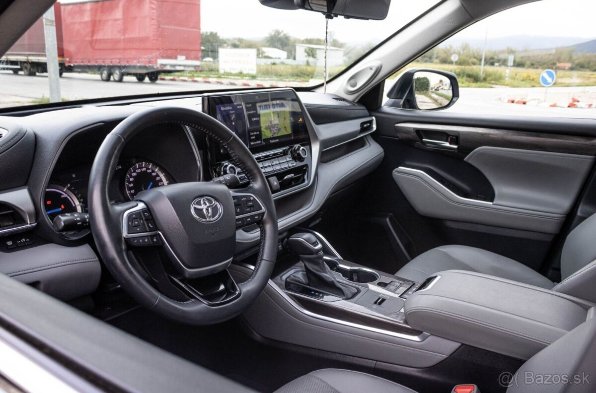 Toyota Highlander 2.5 Hybrid Dynamic Force Executive AWD - 9