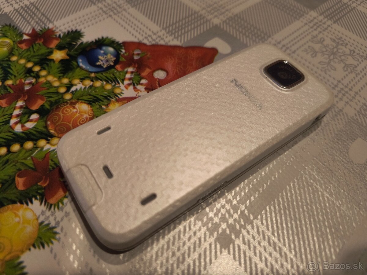 Nokia 7310 Supernova - 9