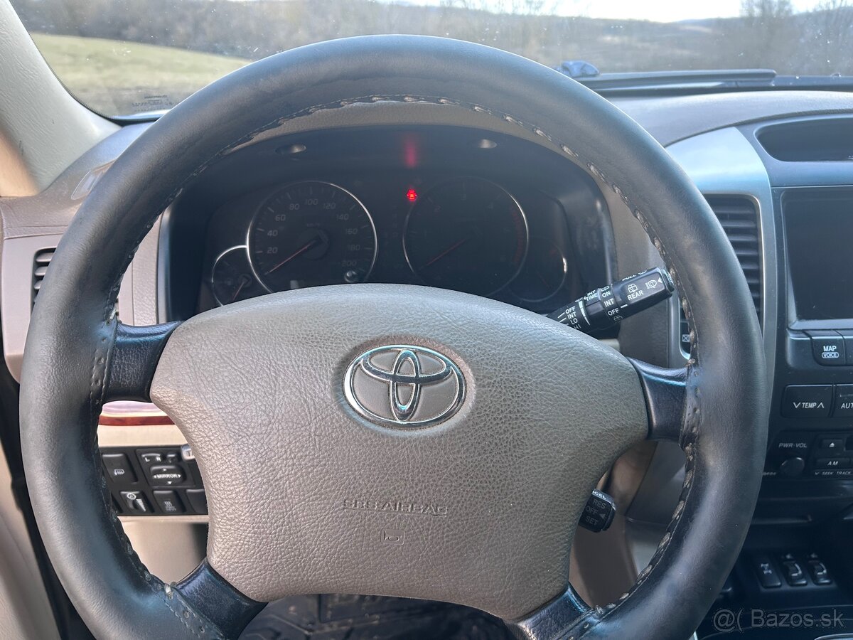 Toyota LAND CRUISER - 9