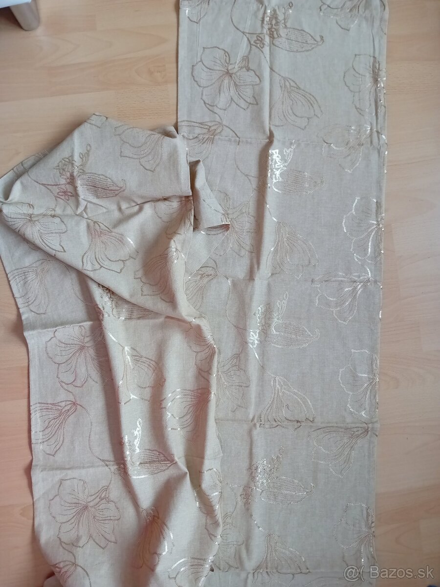 Obrusy, prestieranie a iné doplnky - 9