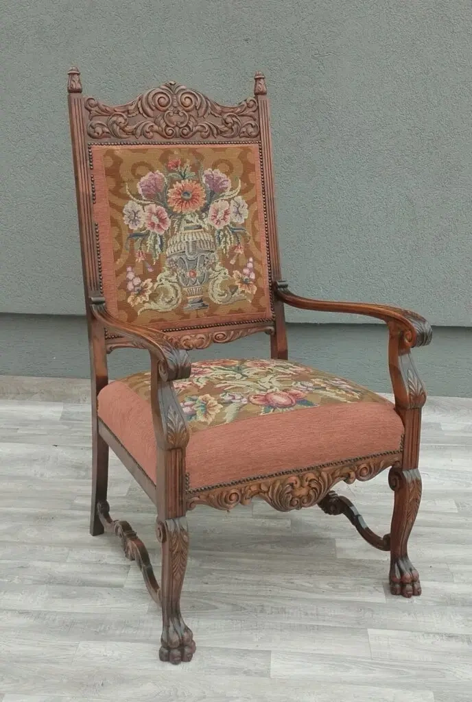 Kreslo renesančné. - 9