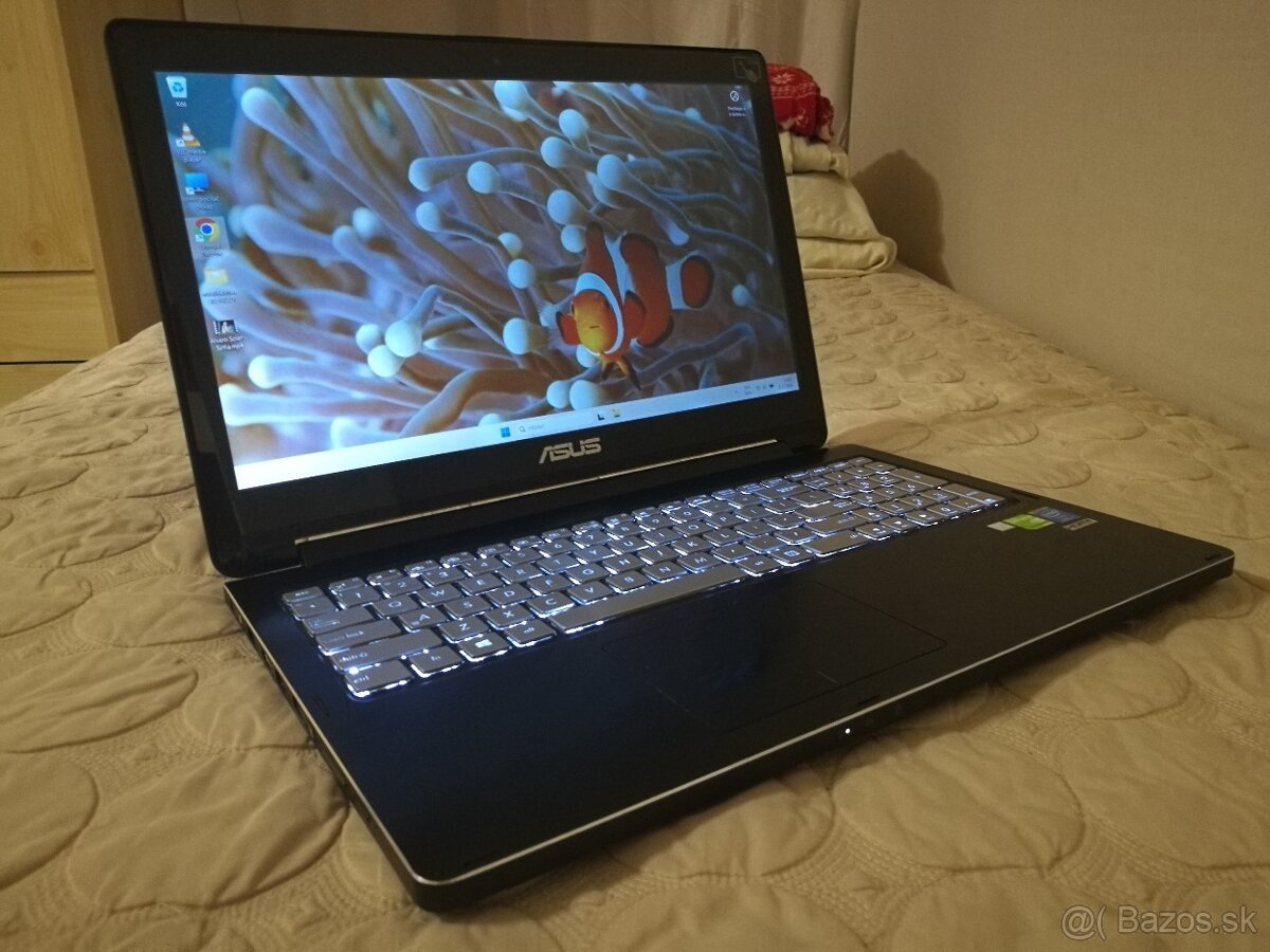 Asus. (2-v-1) konvertibilný notebook s dotykovým displejom. - 9
