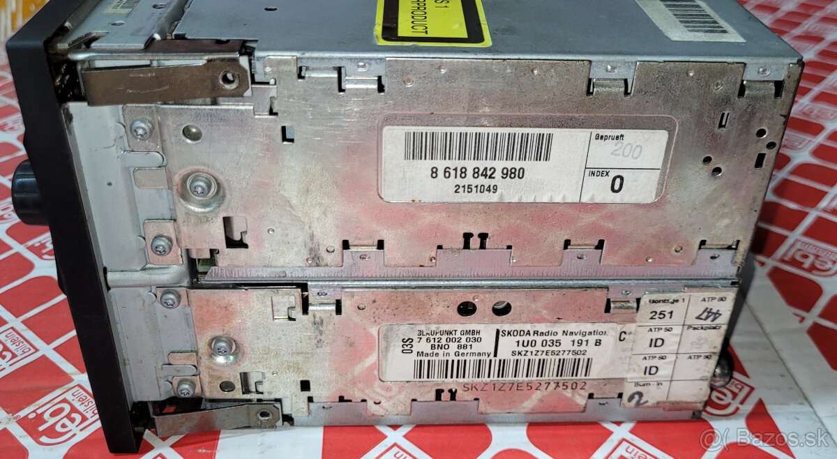 Radio Skoda DX s kodom - 9