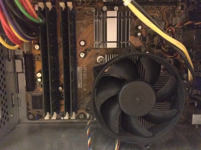 Počítač HP Pavilion a6240.cs - 9