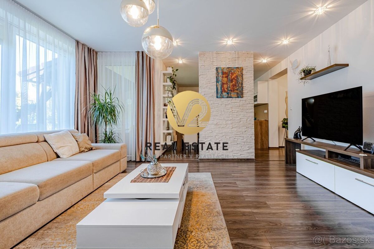 NA PREDAJ 5I RODINNÝ DOM S BAZÉNOM, 10 MIN DO CENTRA NITRY - 9