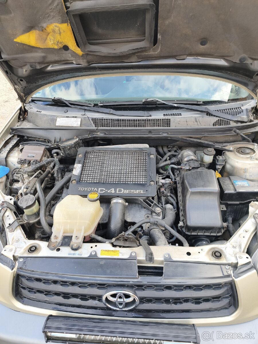 Toyota RAV4 2.0 D-4D, r.v. 2002 - 9