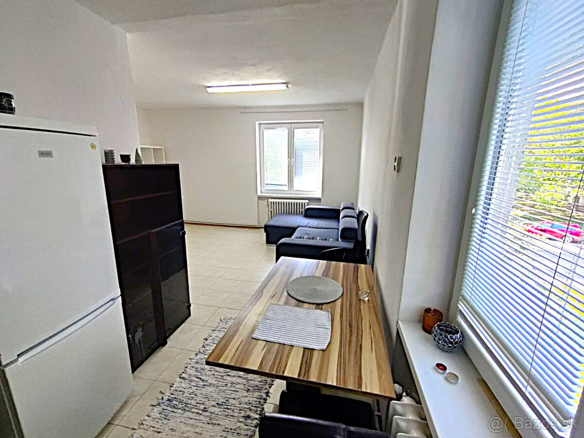 Zaujímavý TEHLOVÝ 2 i. Pohradová (Ďumbierska), OV, LO, 2p - 9