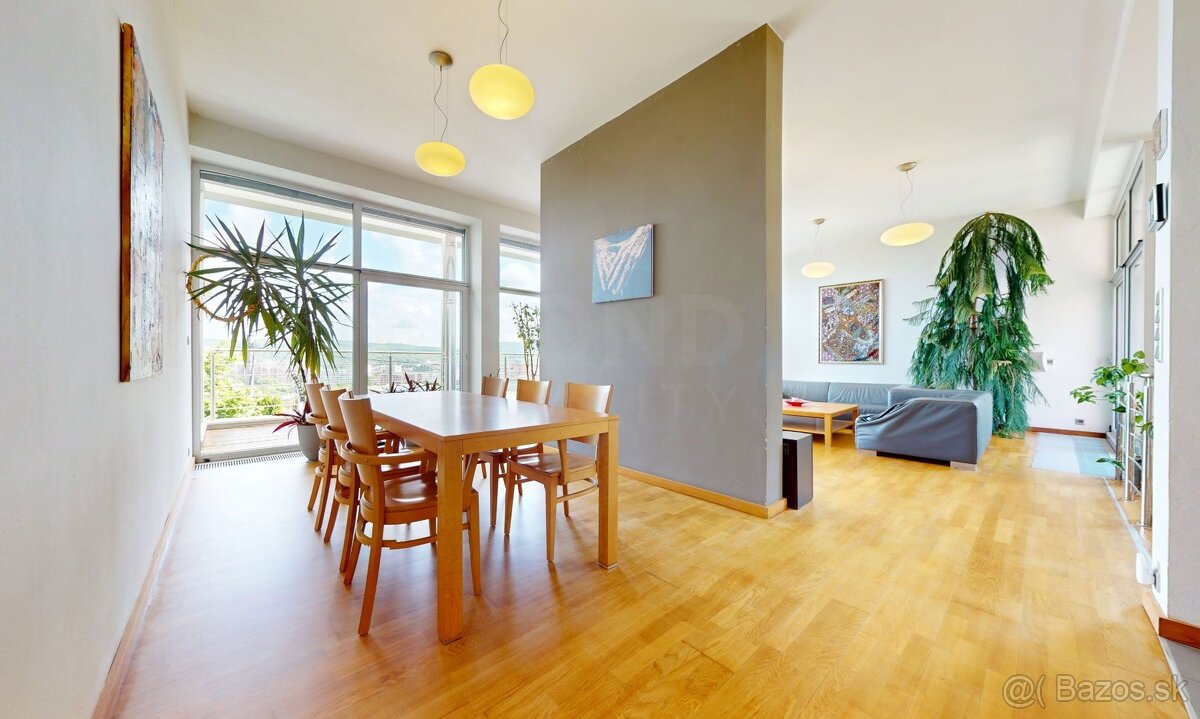 Výnimočný 6 izbový rodinný dom pri lese, Dúbravka - 9