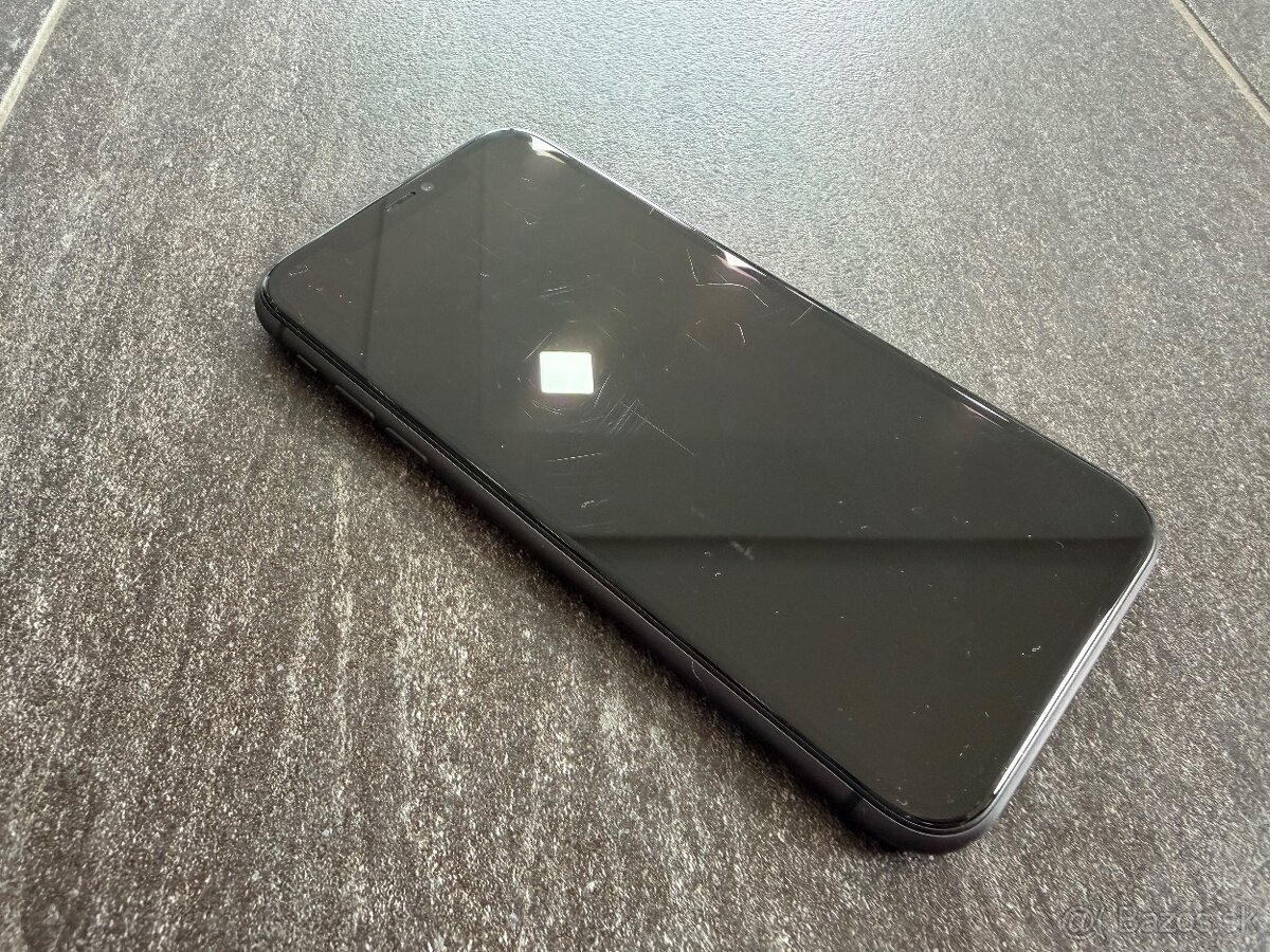 Apple iPhone 11 64 GB Black - 9