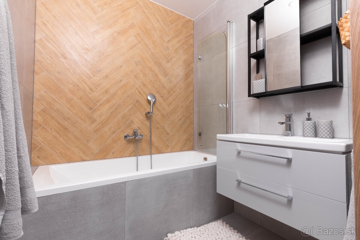 Predám 3 izbový byt ulica Družby - 9