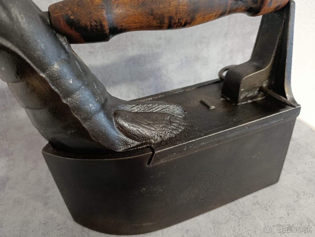 Obrovská komínová atypická žehlička, krásná, 9,65kg TOP - 9