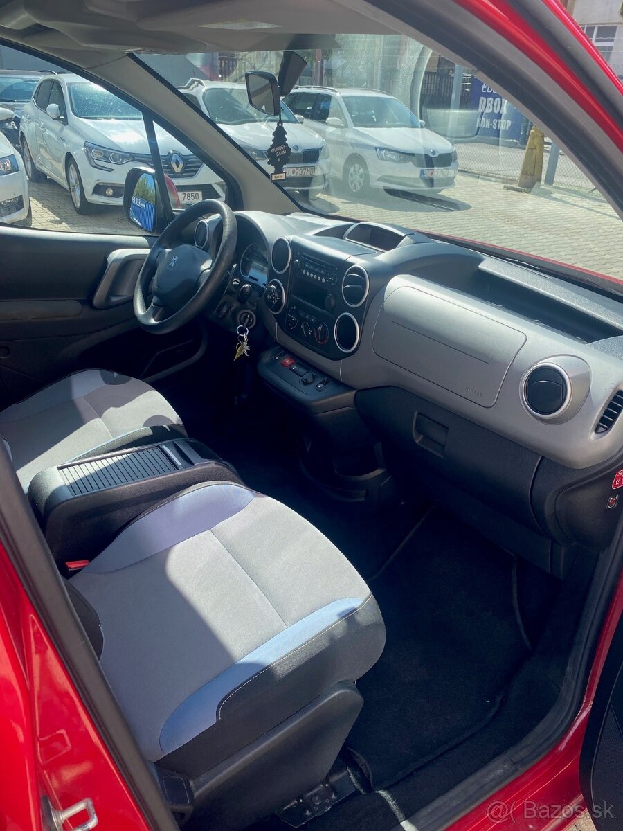 PEUGEOT PARTNER 1.6 HDI AUTOMAT - 9