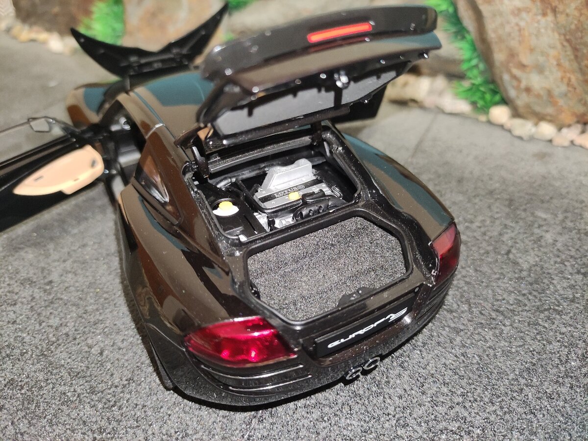 prodám model 1:18 lotus EUROPA - 9