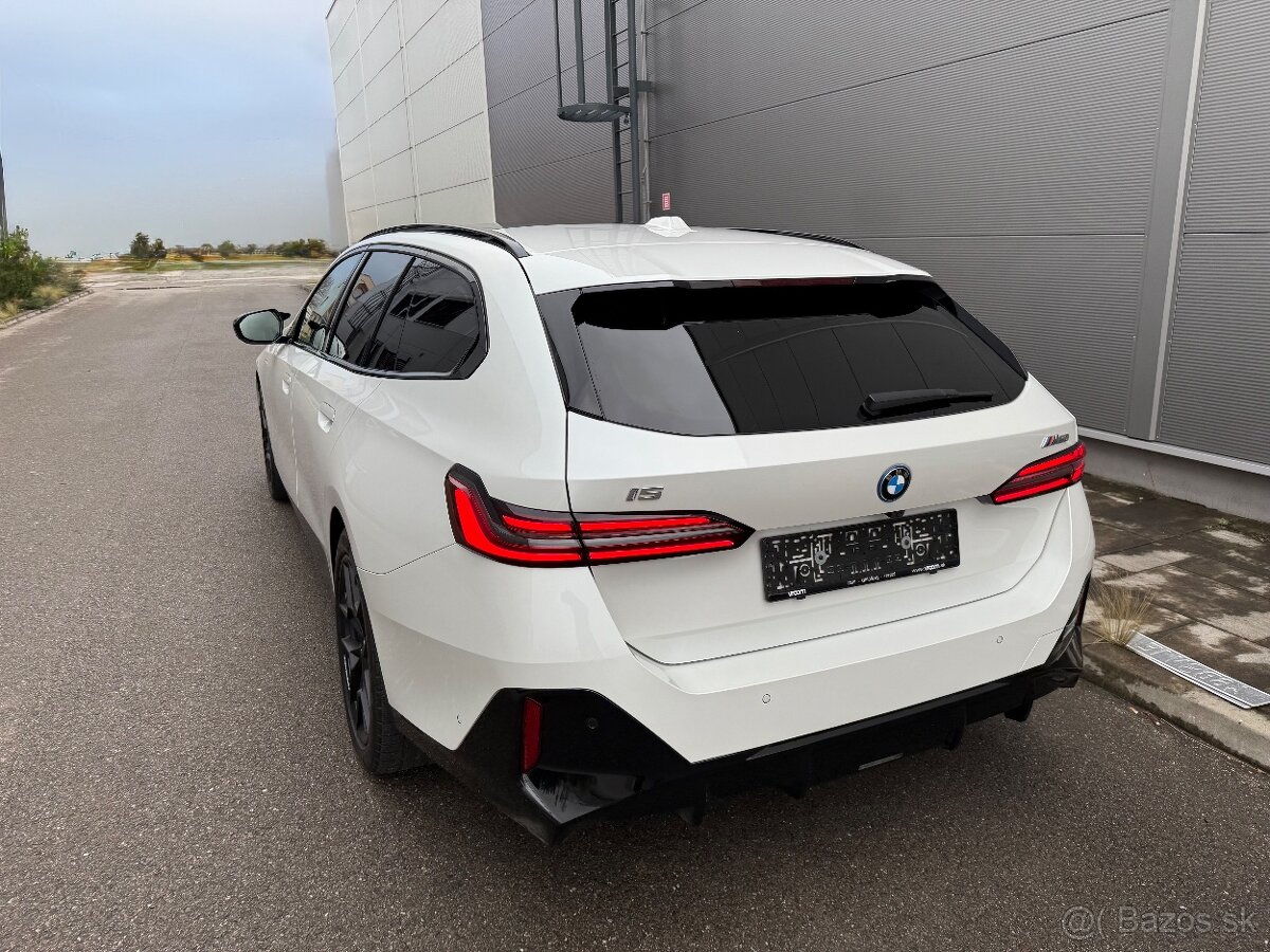 BMW i5 M60 xDrive M Individual - 9