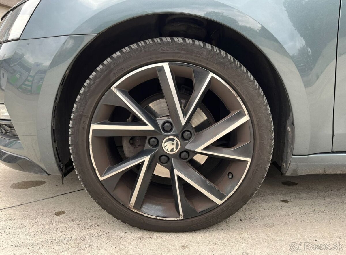 Škoda Octavia Combi 1.6 TDI DSG - 9