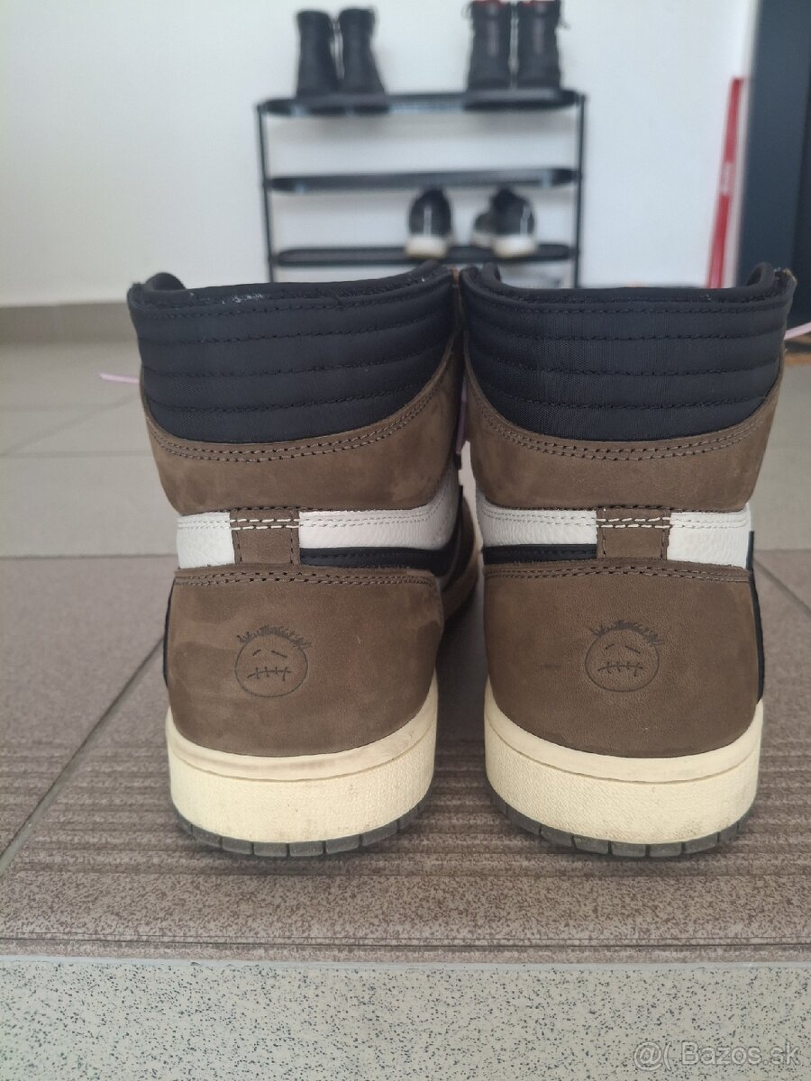 Air Jordan 1 Travis Scott - 9