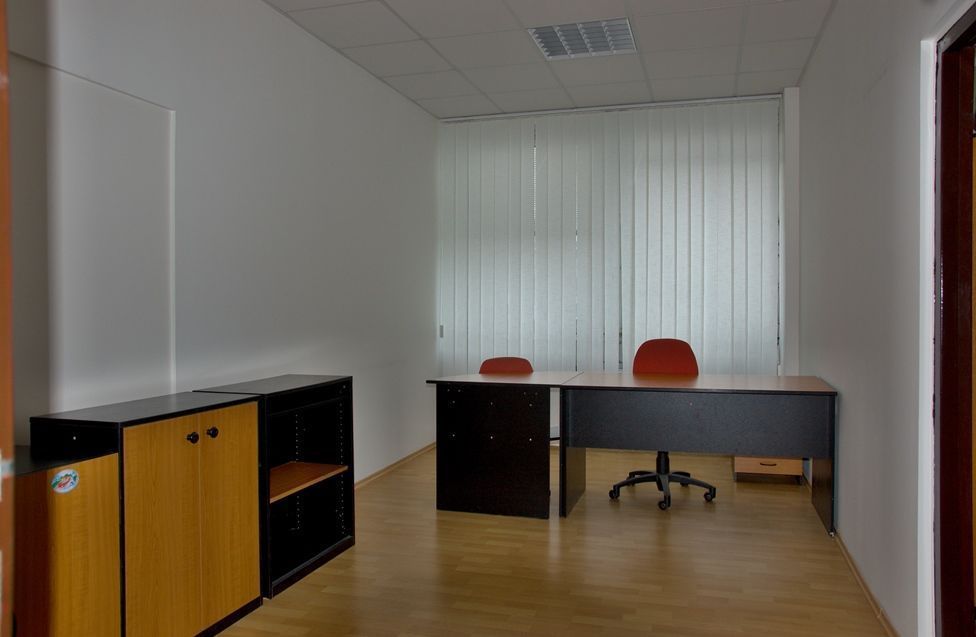 Administratívne priestory, Trenčín - 9