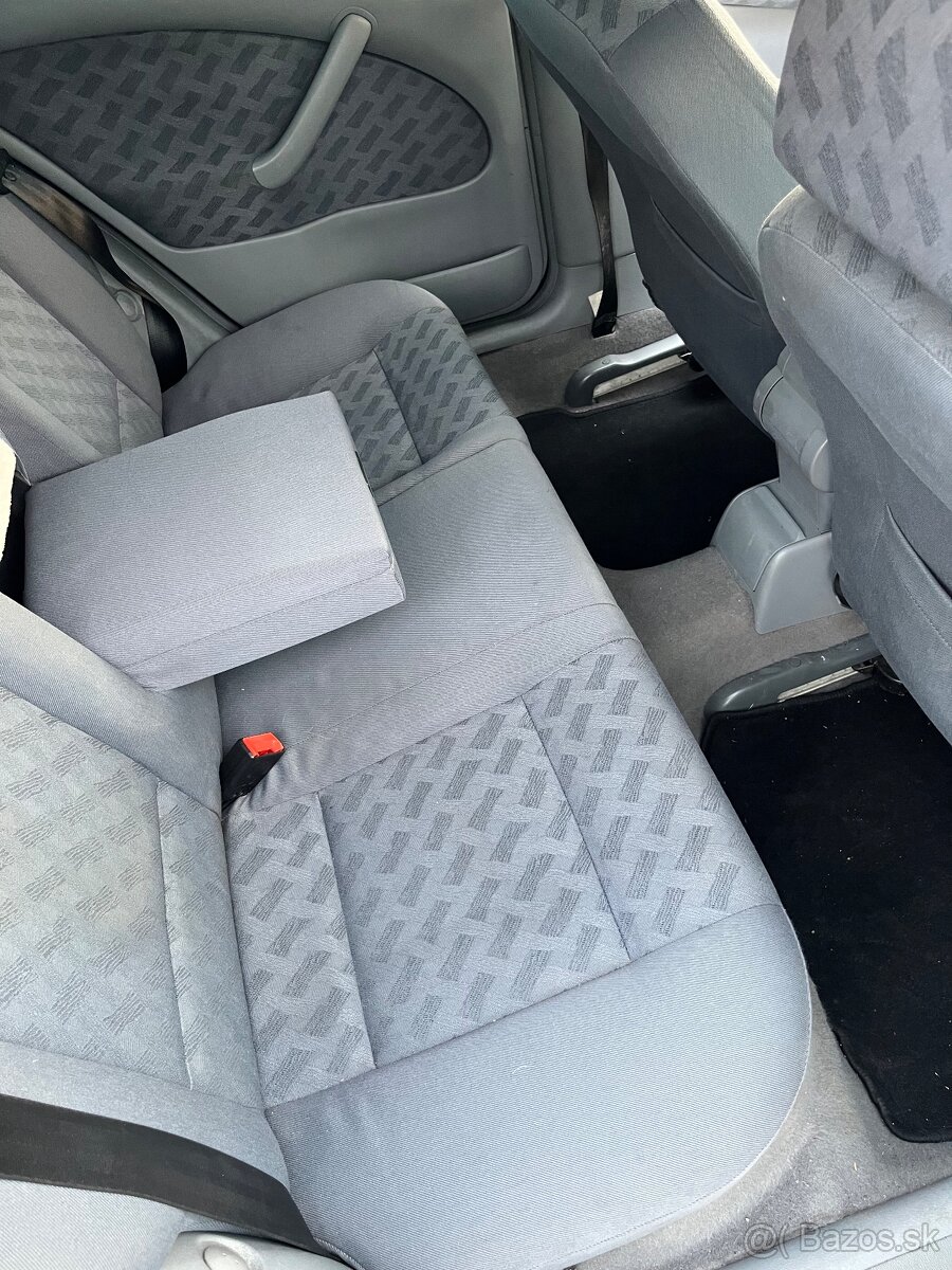 Škoda octavia 1.8t 110kw - 9