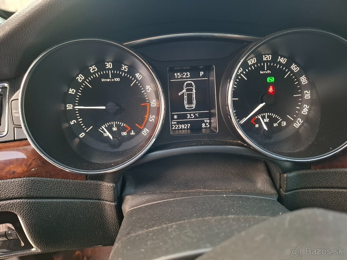 Škoda Superb 2.0 TDI - 9