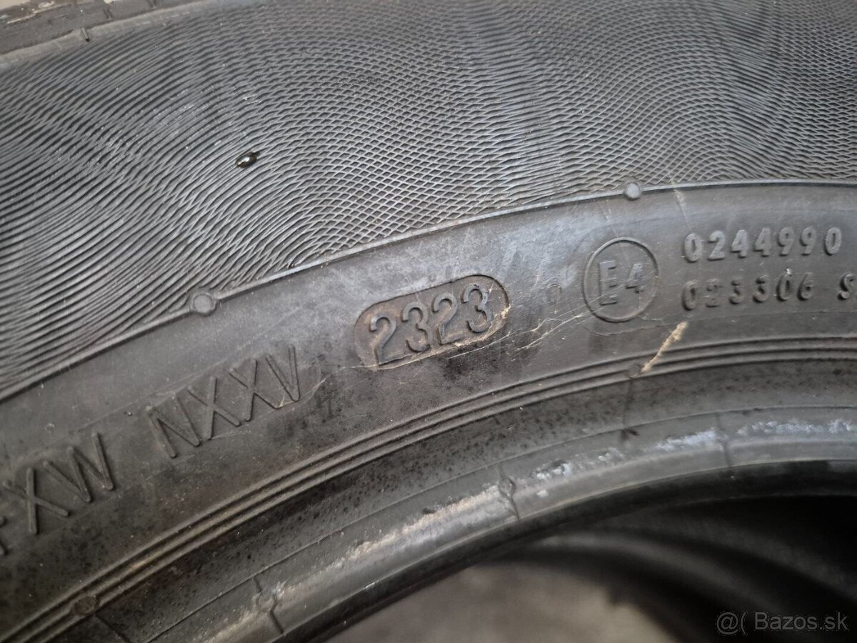 205/60 r16 zimní 4 ks CONTINENTAL dezén 8,6 - 7,9 DOT2023 - 9