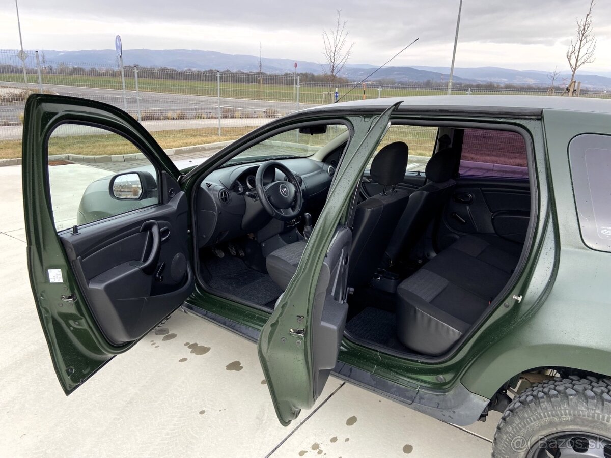 DACIA DUSTER 1.6i 16V - 9