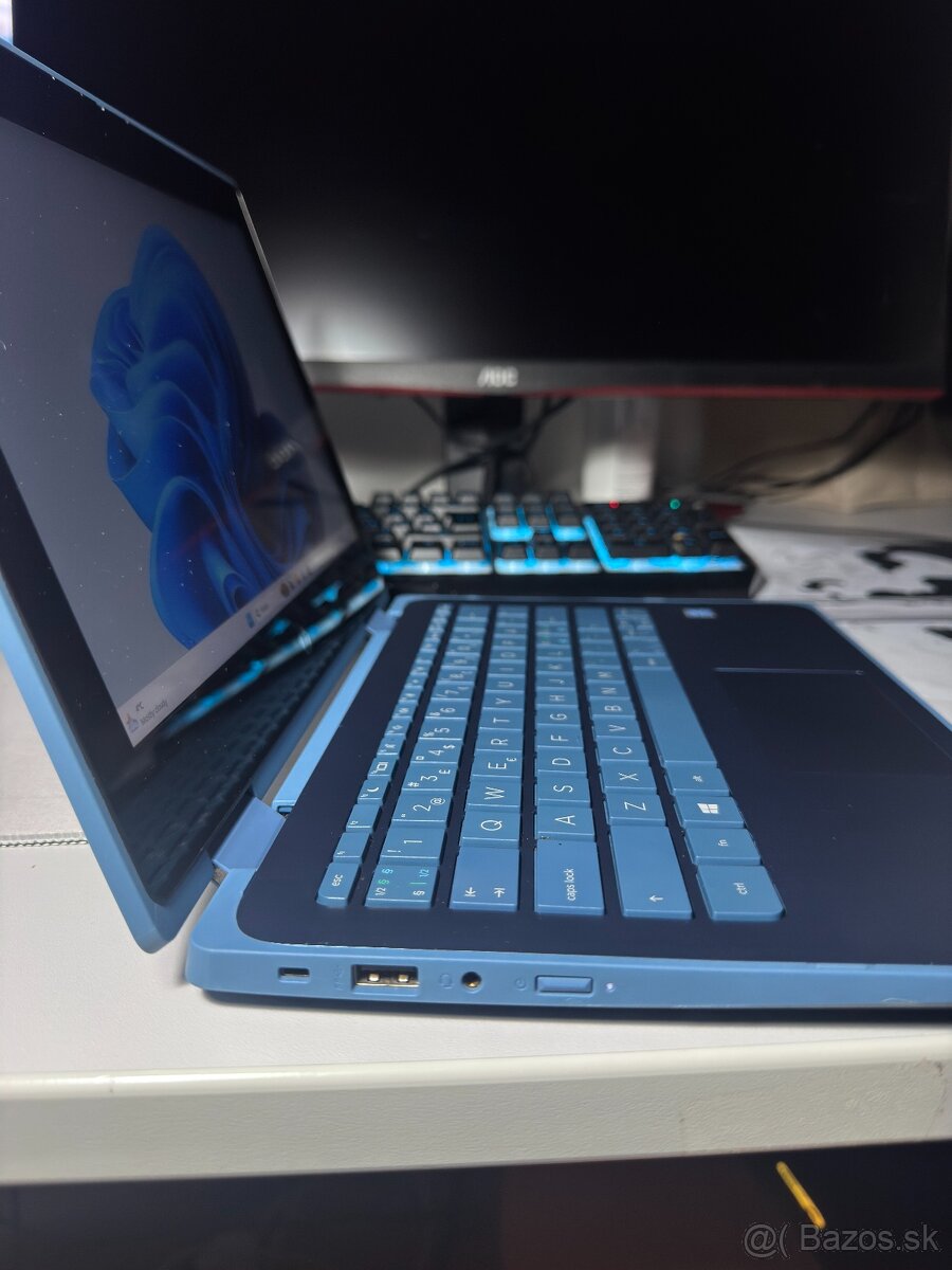 Windows notebook 2v1 (tablet+ntb),8GB/128 SSD,5h+,zaruka - 9
