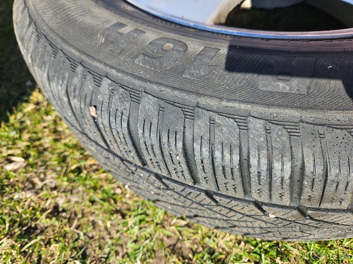 Volkswagen R16 215/65 - 9