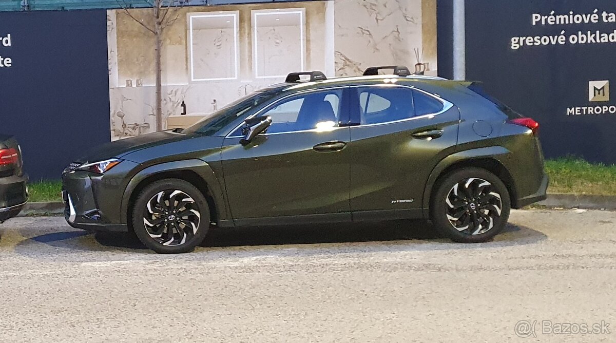 Strešné nosiče na LEXUS UX - 9