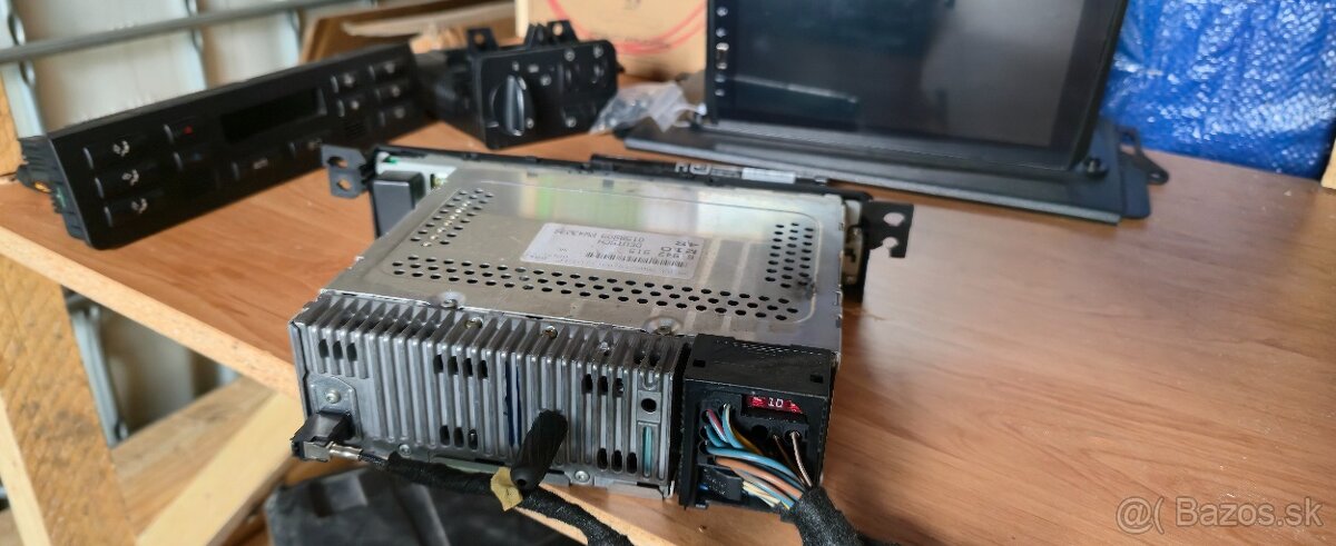 Originál autorádio BMW E46/X3 E83–Radionavigation 6942915 - 9