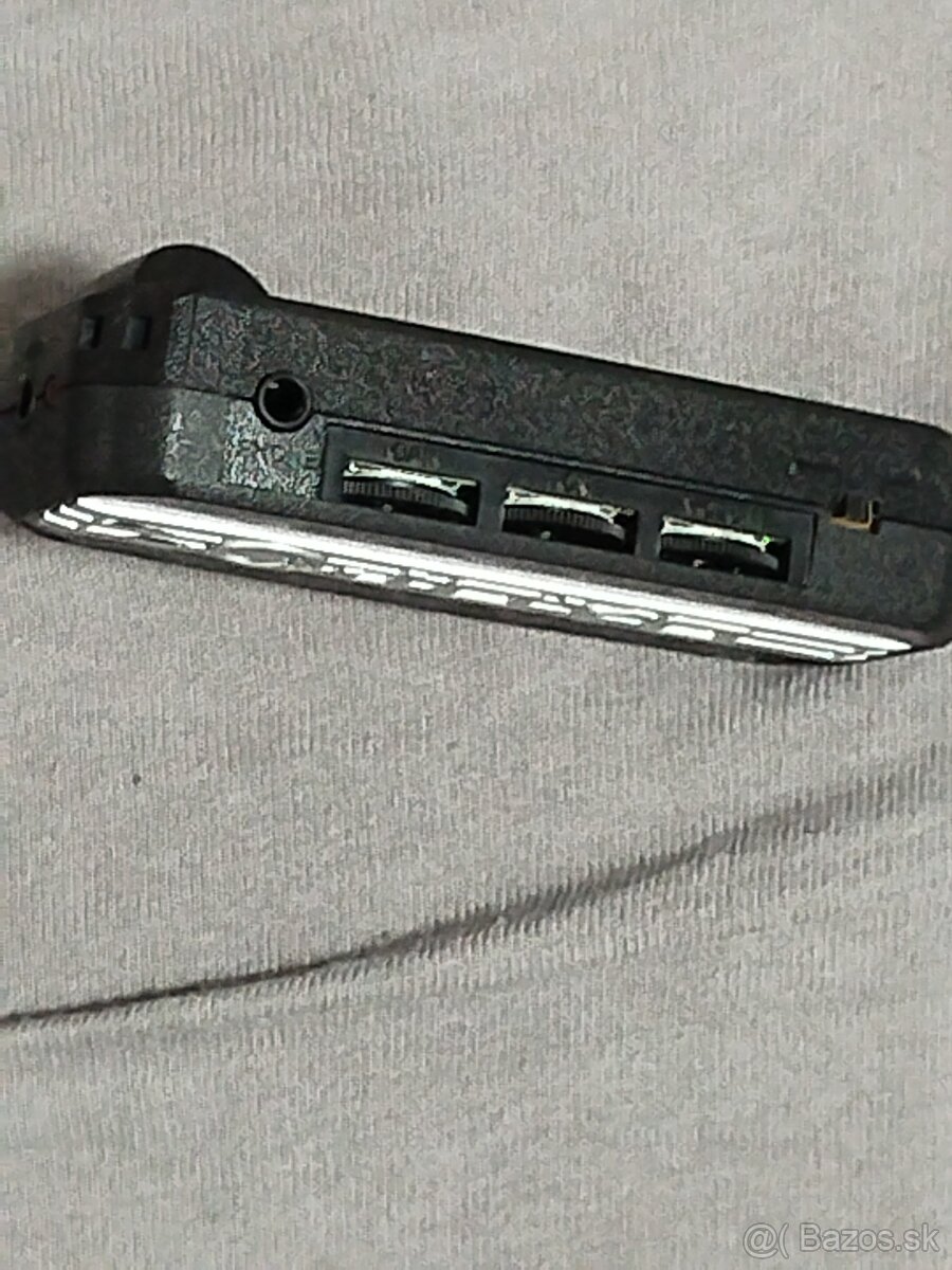 Predám elektricku gitaru a príslušenstvo - 9