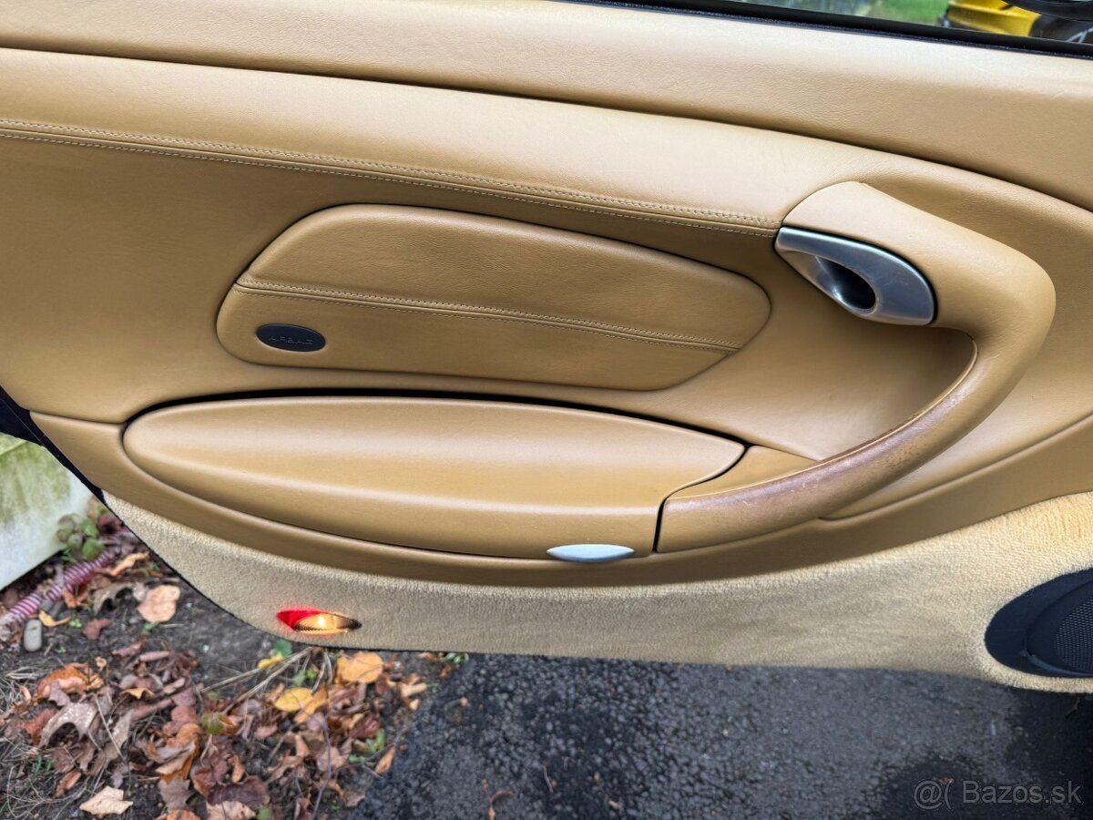 Porsche 911 Carrera 996 - 9