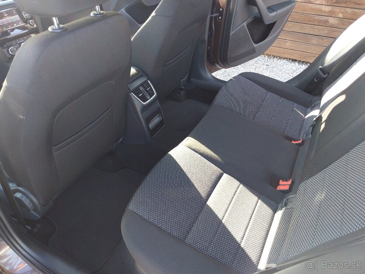 Škoda Octavia Combi 1.6 TDI Ambition - 9