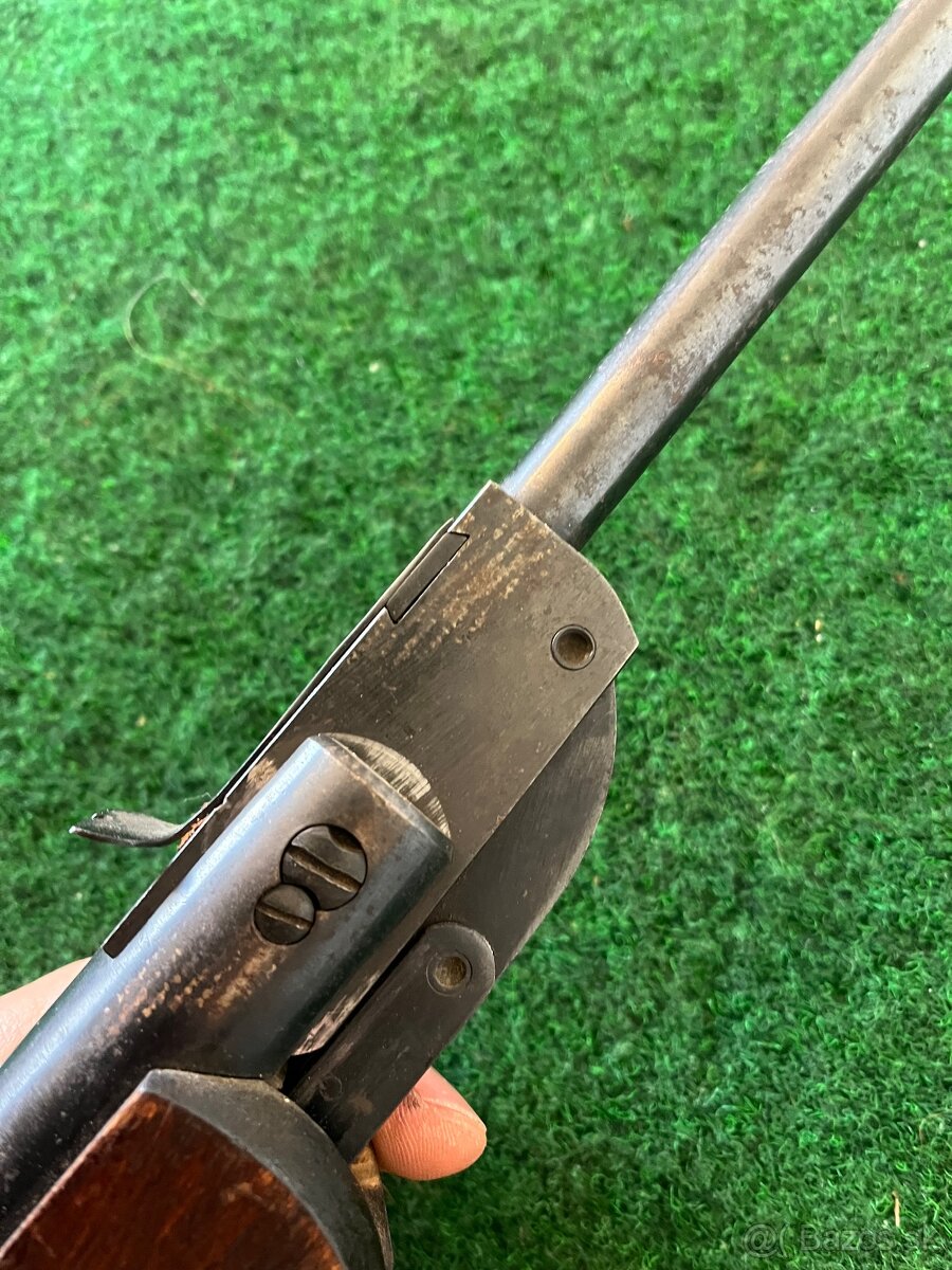 Ruská vzduchovka iz - 9