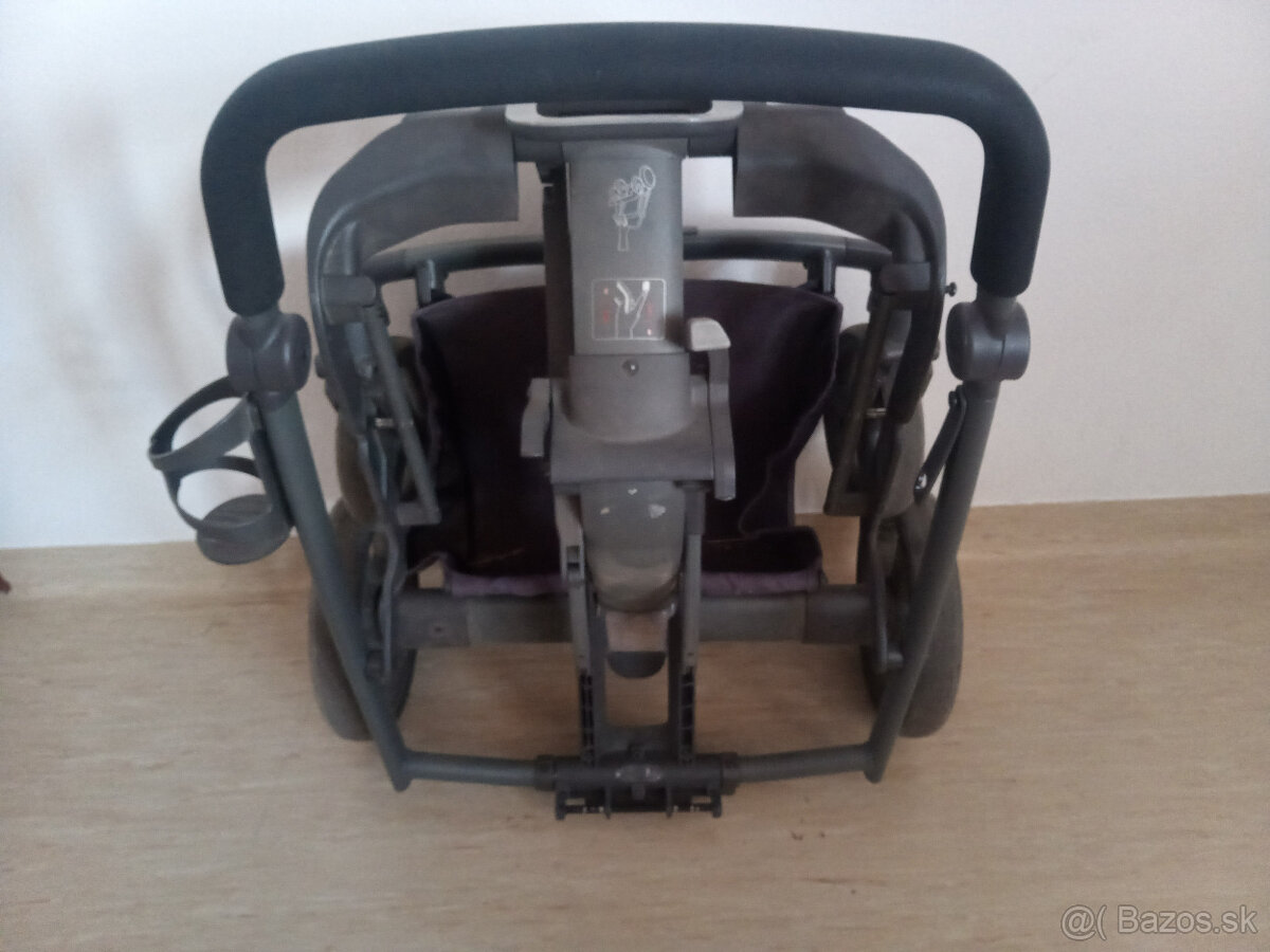 Športový kočík Inglesina QUAD + vajíčko so základňou - 9