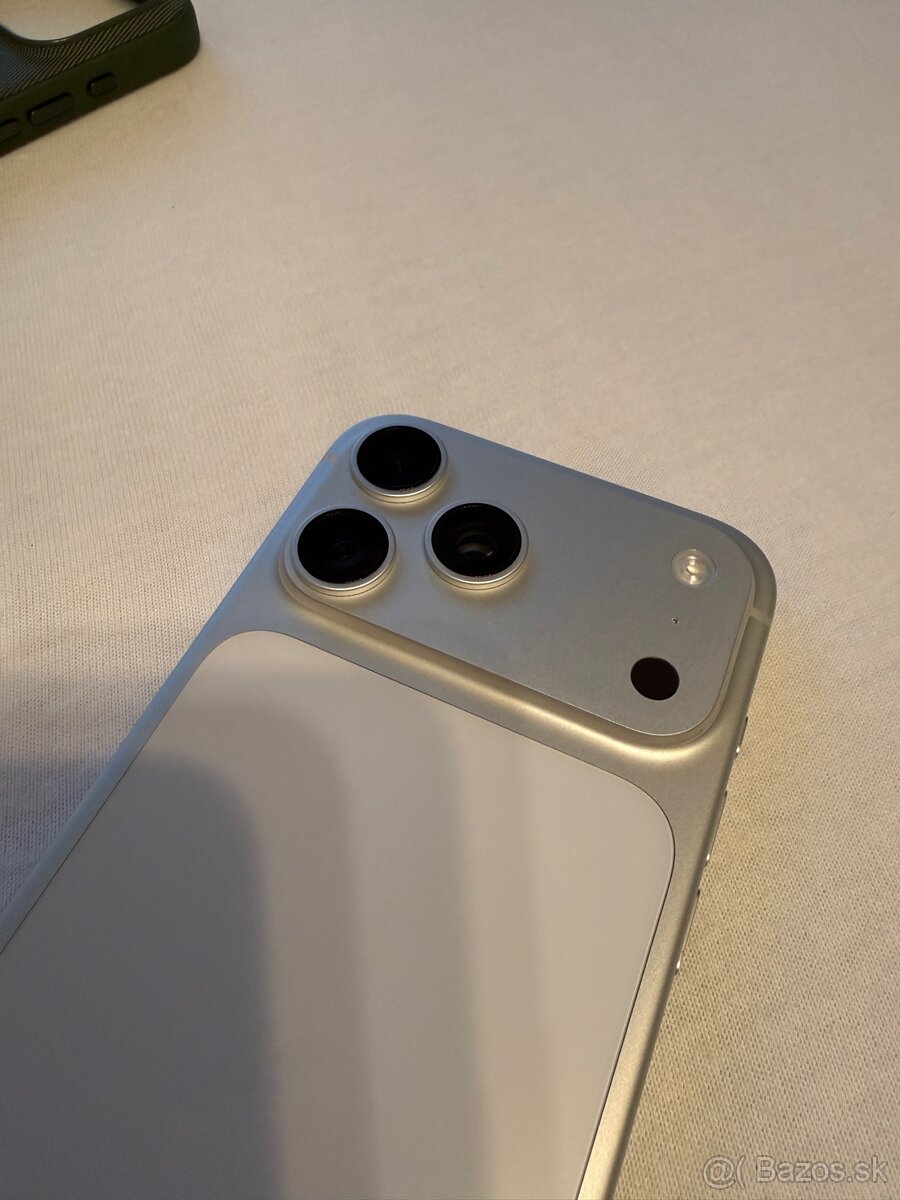 iPhone 17 Pro Max 256gb Silver - 9