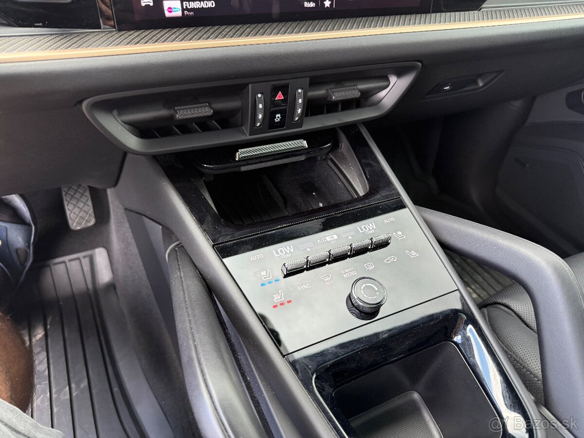 Porsche Cayenne E-Hybrid Sport Design - 9