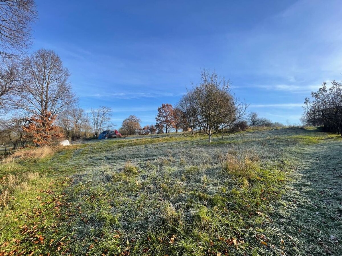 Predám prekrásny stavebný pozemok - 9