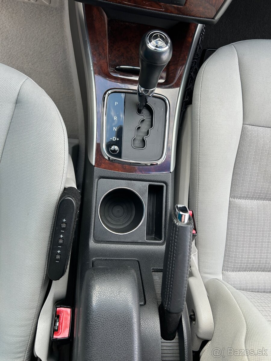 Mercedes-Benz B200 turbo - 9