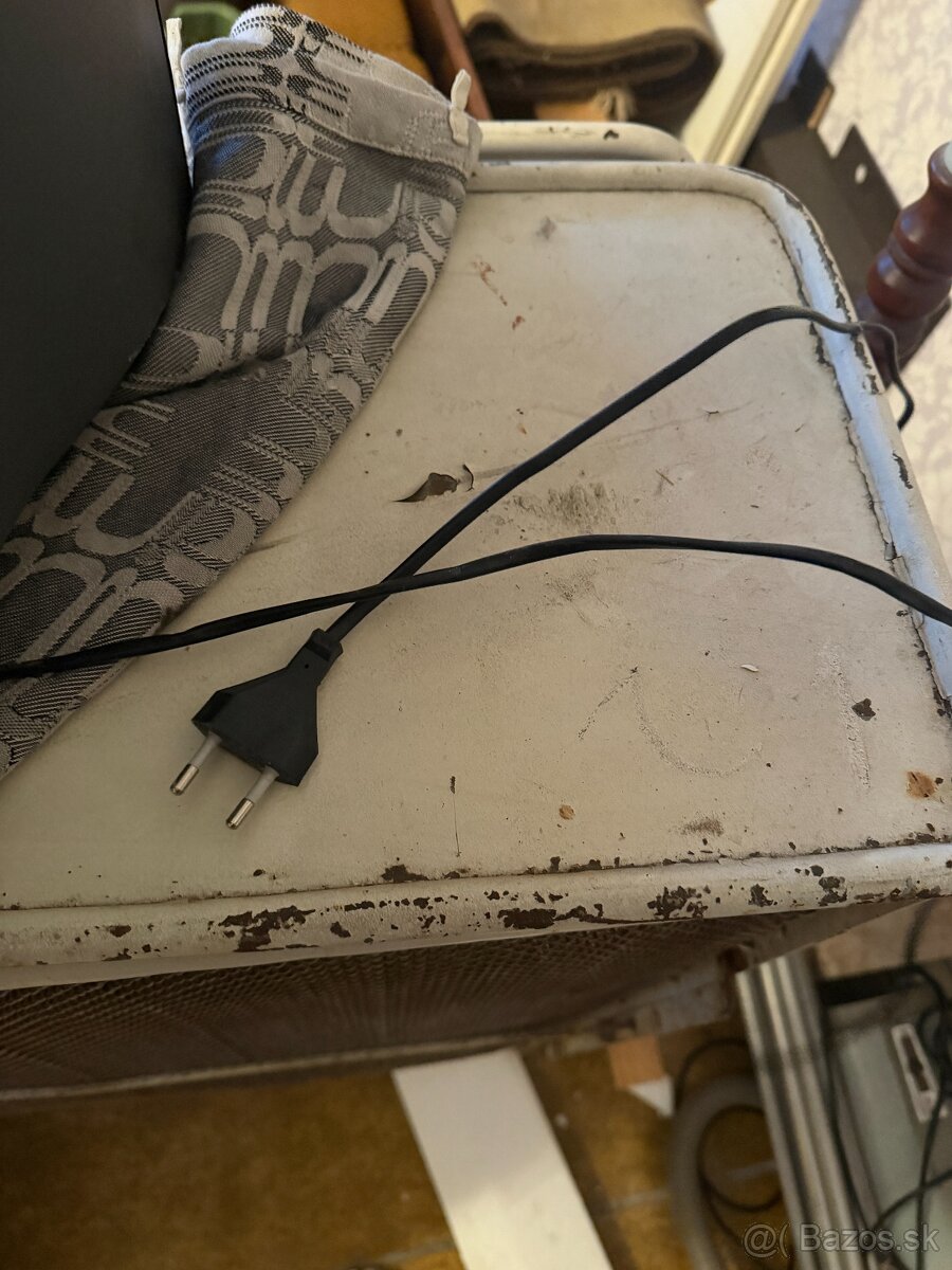 Funkčný CRT televízor Philips 55 cm (Model 21PT1542/58) - 9