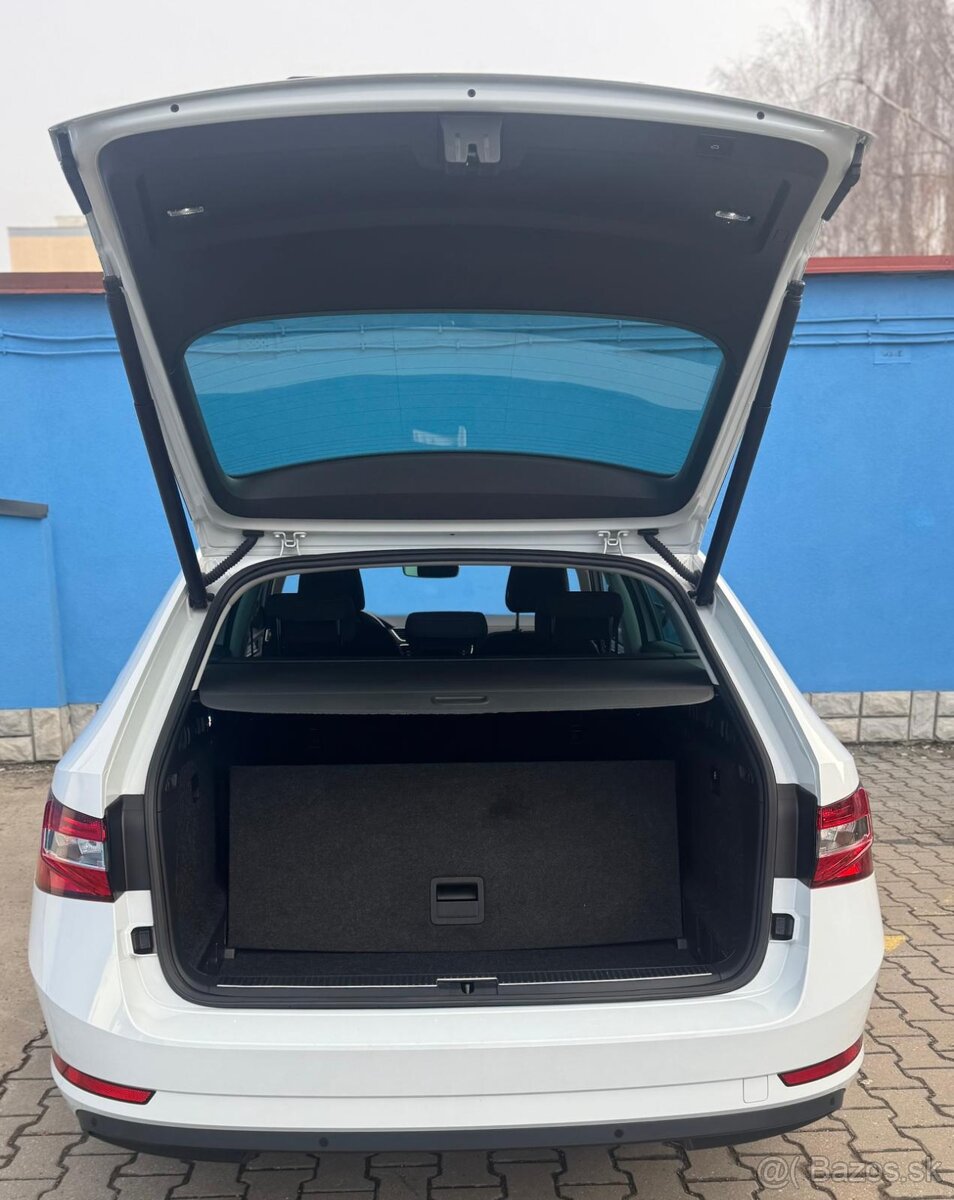✅Škoda Superb Combi 2.0 TDI DSG7 Style/ACC/Virtual/Full led - 9