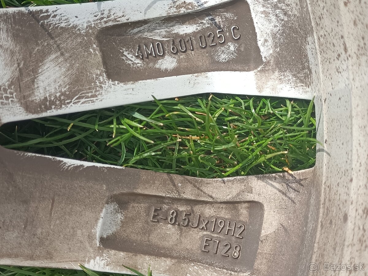 Original Audi R19 5x112 ET28 - 9