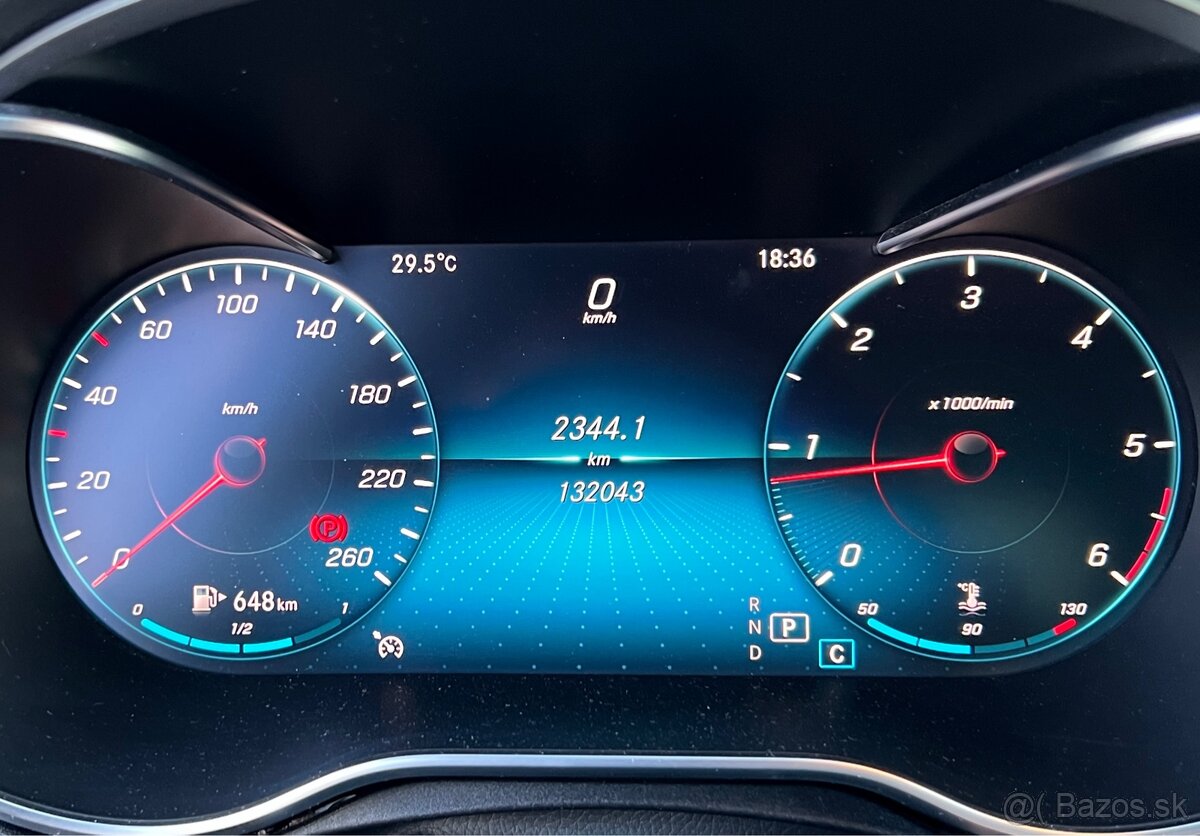Mercedes-Benz C220d Sedan / Designo / Servis - 9